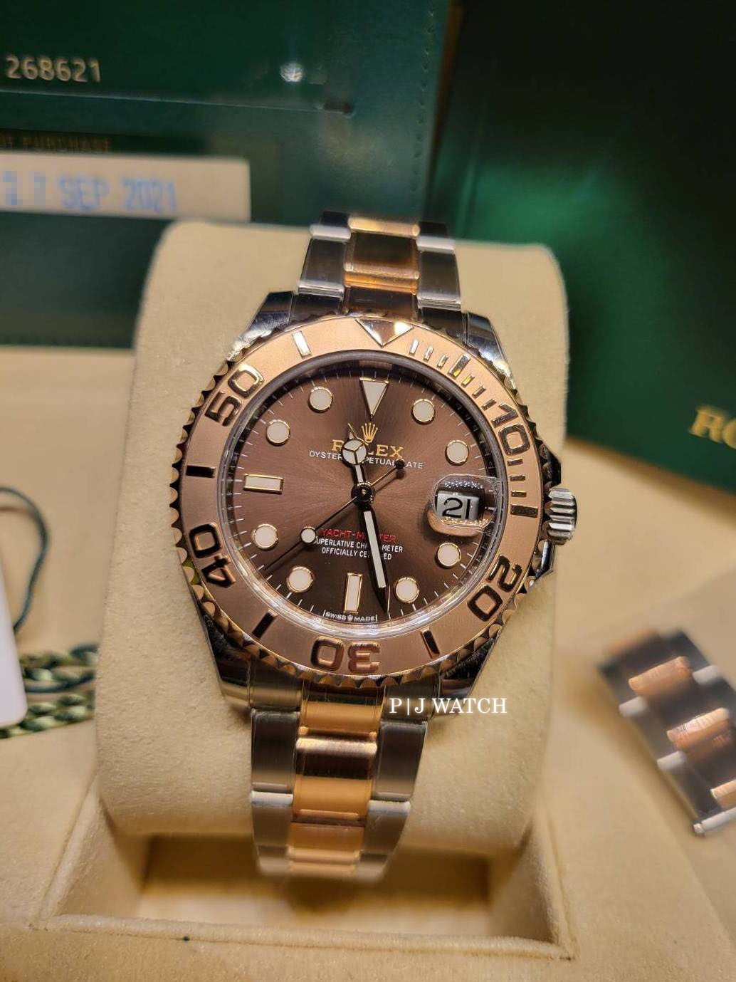 yacht master 37 chocolate dial