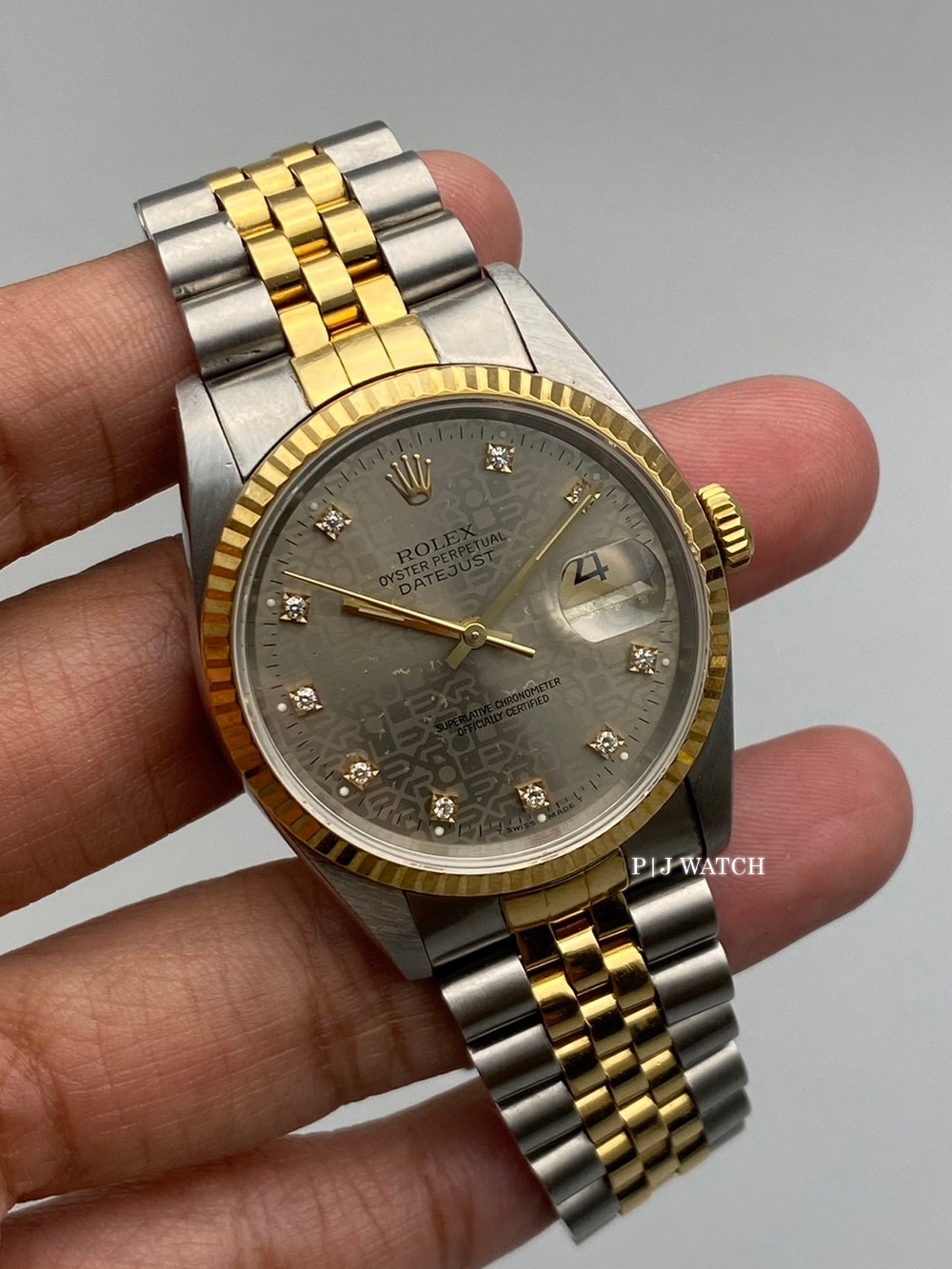 Rolex Datejust 36mm Two-Tone Silver Diamond Index Dial Ref.16233